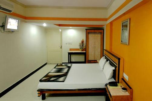 Hotel Sachdeva Excellency